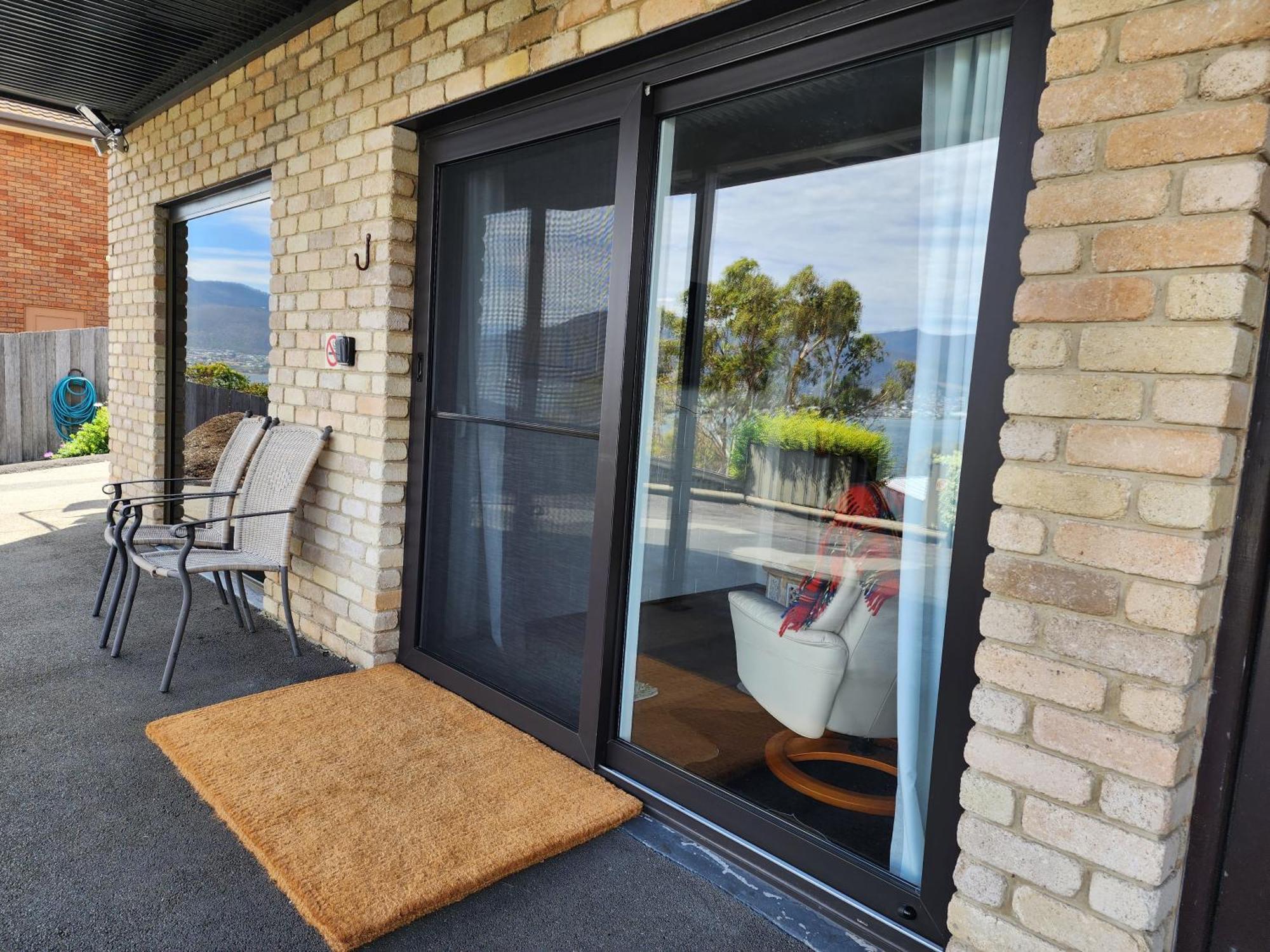 Waterfront Abode - 2 Bedrooms Hobart Esterno foto