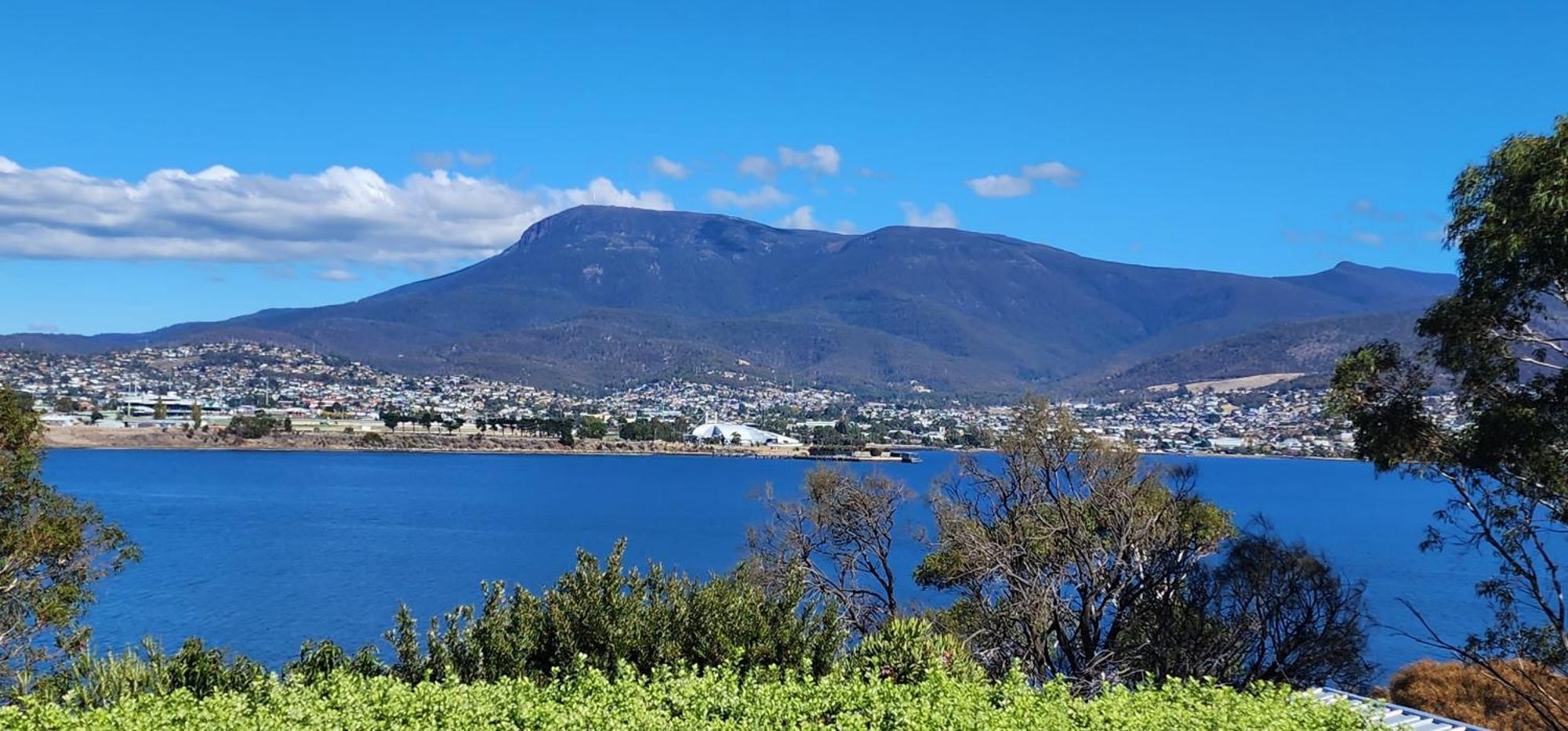 Waterfront Abode - 2 Bedrooms Hobart Esterno foto